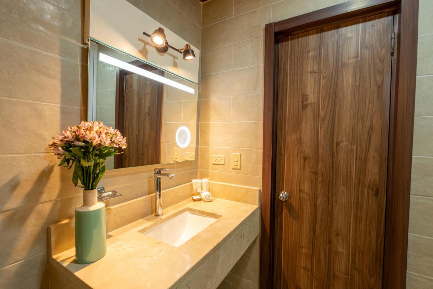 צ'יטרה Hotel Faranda Guayacanes, A Member Of Radisson Individuals מראה חיצוני תמונה